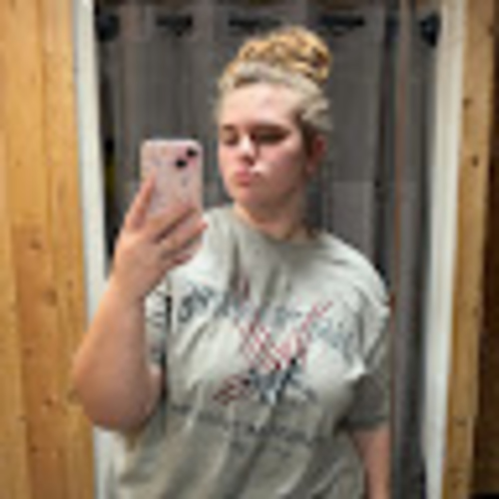Meet your Posher, Hailey